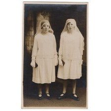 Young Ladies in Confirmation